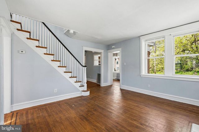 330 E ELWOOD ST, Philadelphia, PA 19144
