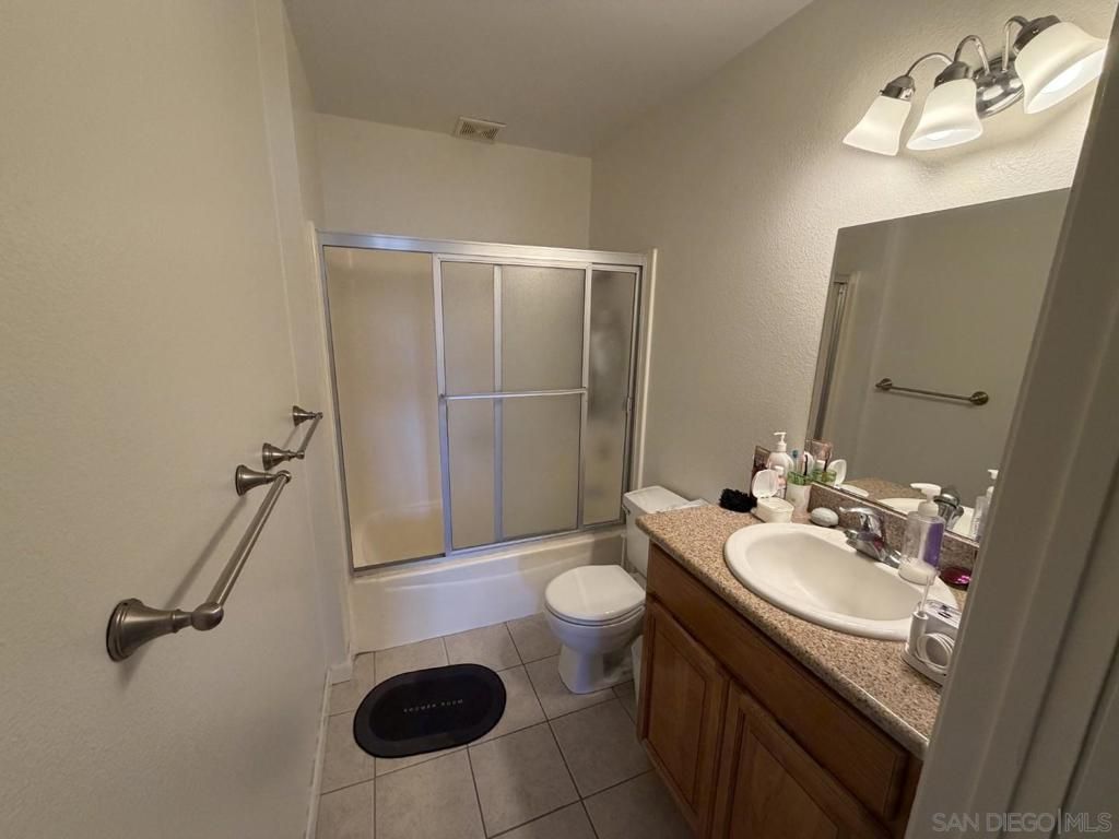 Image 17 of property listing at 10350 Caminito Cuervo 106, San Diego, CA 92108