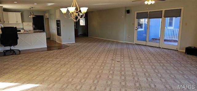 732 American Inn Road, Villa Ridge, MO 63089