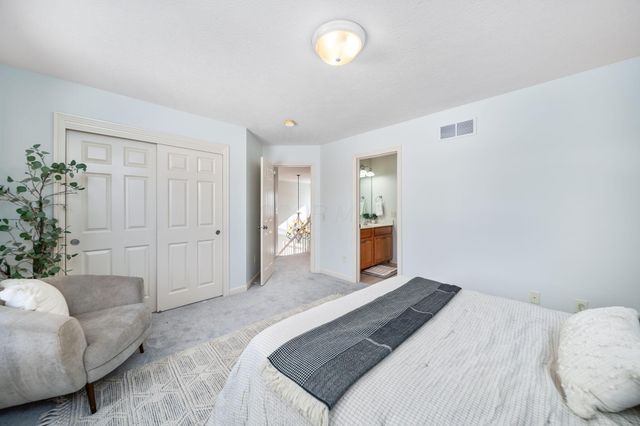 5964 Baronscourt Way, Dublin, OH 43016