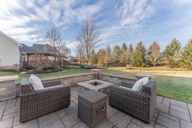 5964 Baronscourt Way, Dublin, OH 43016