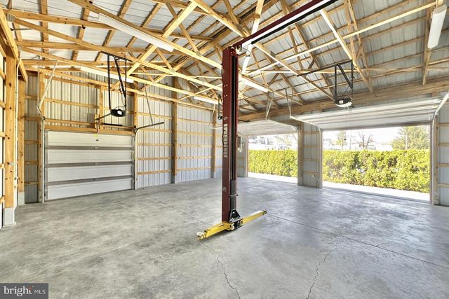 203 W FRANKLIN ST, Womelsdorf, PA 19567