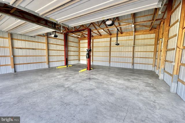 203 W FRANKLIN ST, Womelsdorf, PA 19567