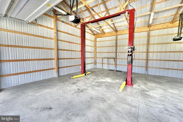 203 W FRANKLIN ST, Womelsdorf, PA 19567