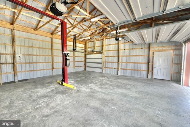 203 W FRANKLIN ST, Womelsdorf, PA 19567