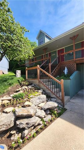 3305 S Sioux Court, Independence, MO 64057