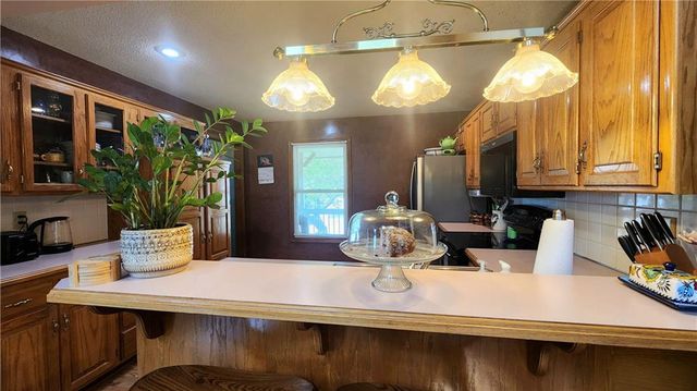 3305 S Sioux Court, Independence, MO 64057