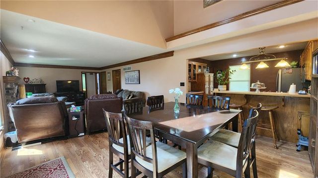 3305 S Sioux Court, Independence, MO 64057
