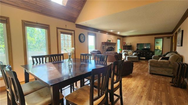 3305 S Sioux Court, Independence, MO 64057