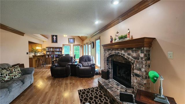 3305 S Sioux Court, Independence, MO 64057