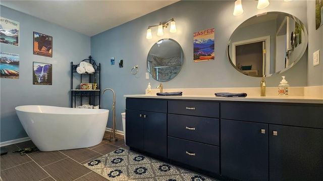 3305 S Sioux Court, Independence, MO 64057
