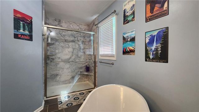 3305 S Sioux Court, Independence, MO 64057