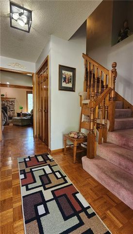 3305 S Sioux Court, Independence, MO 64057