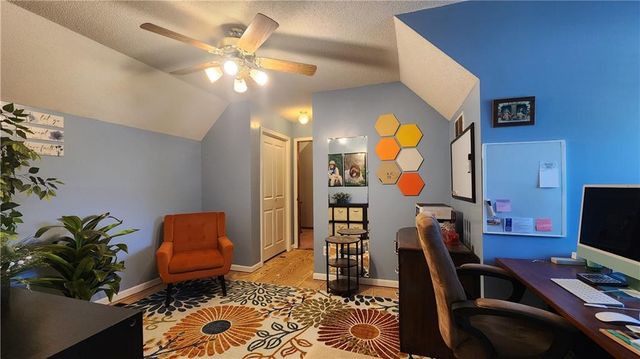 3305 S Sioux Court, Independence, MO 64057