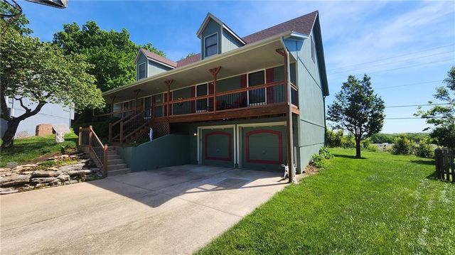 3305 S Sioux Court, Independence, MO 64057