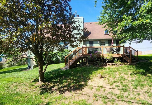 3305 S Sioux Court, Independence, MO 64057