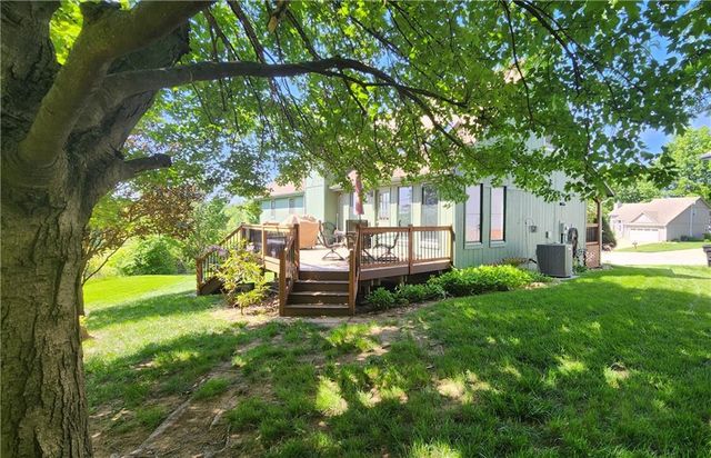 3305 S Sioux Court, Independence, MO 64057