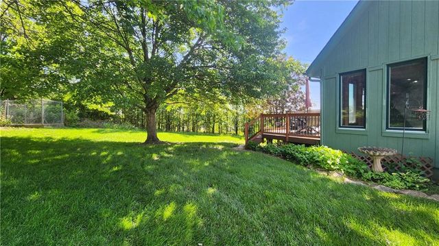3305 S Sioux Court, Independence, MO 64057