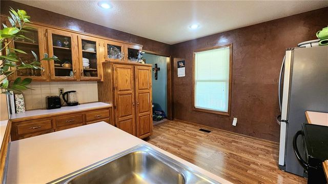 3305 S Sioux Court, Independence, MO 64057