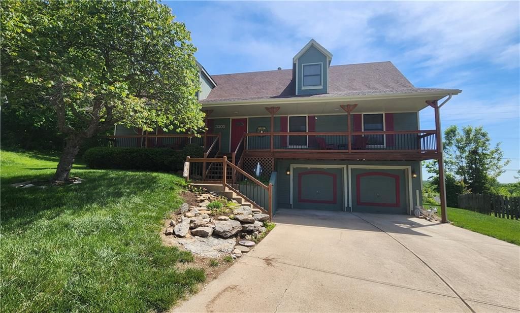 3305 S Sioux Court, Independence, MO 64057