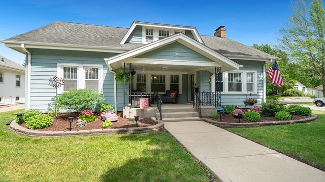 2003 Melrose Street, Rockford, IL 61103