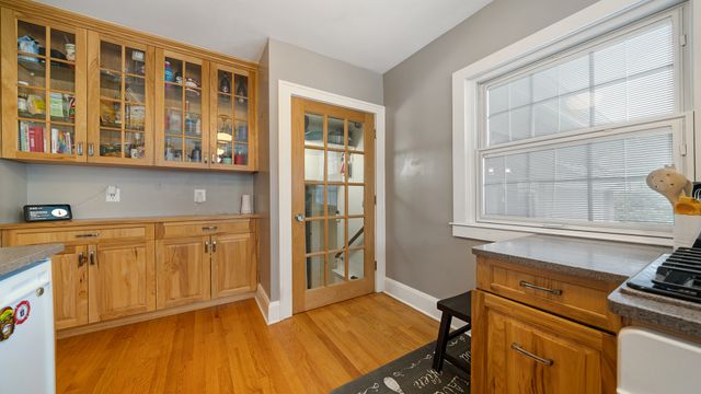 2003 Melrose Street, Rockford, IL 61103