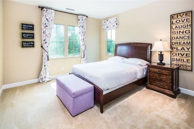 64 Thornapple, Irvine, CA 92620