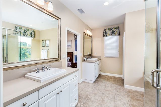 64 Thornapple, Irvine, CA 92620