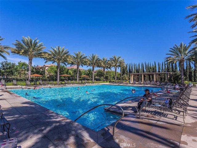 64 Thornapple, Irvine, CA 92620