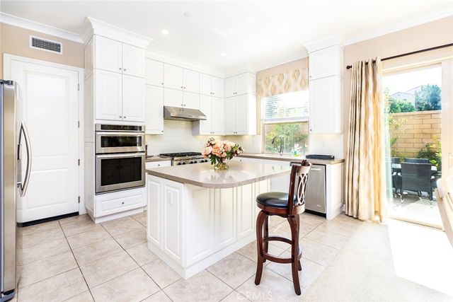 64 Thornapple, Irvine, CA 92620