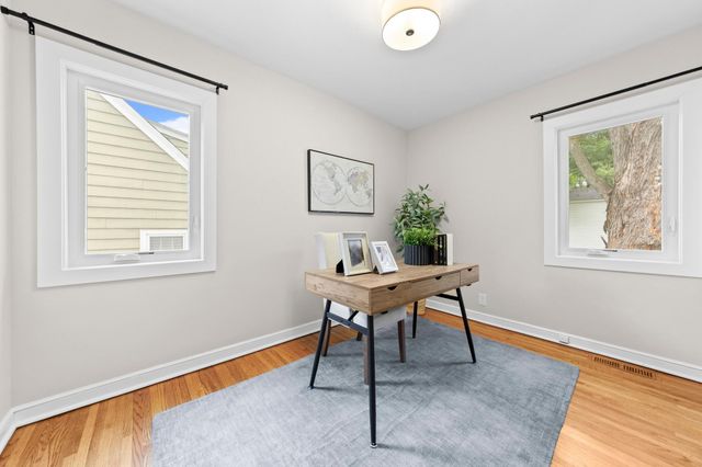 2729 Hampshire Avenue S, Saint Louis Park, MN 55426