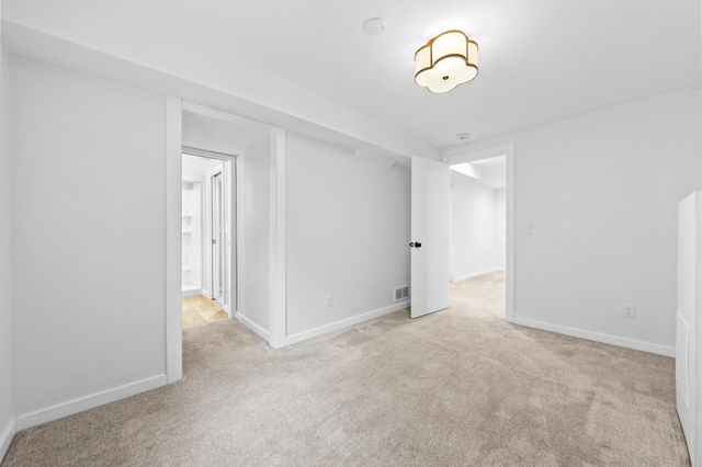 2729 Hampshire Avenue S, Saint Louis Park, MN 55426