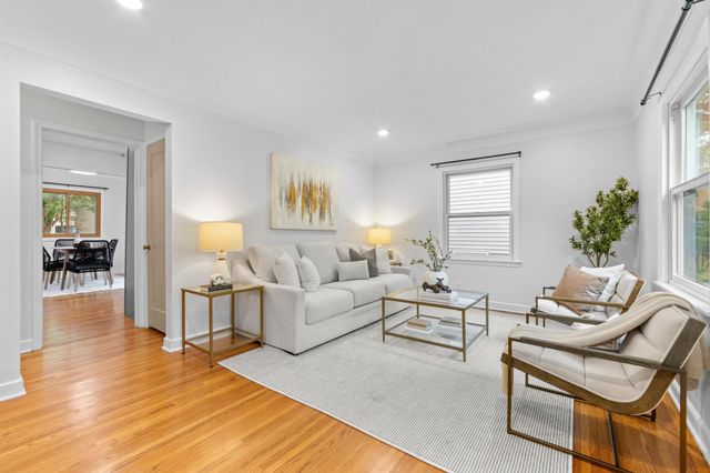 2729 Hampshire Avenue S, Saint Louis Park, MN 55426
