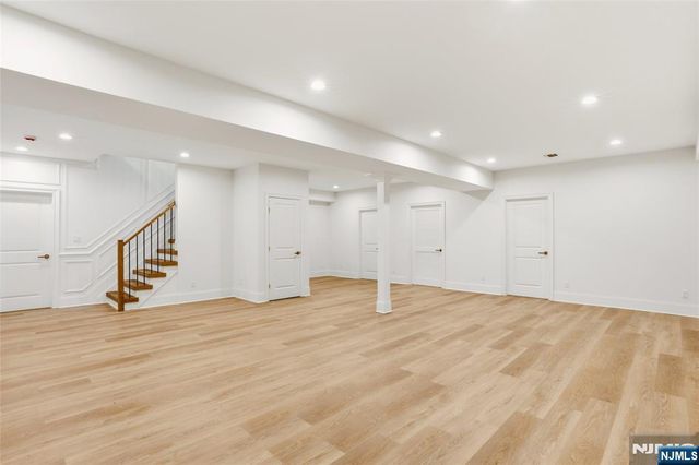 62 Wynnewood Road, Livingston, NJ 07039