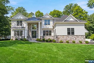 62 Wynnewood Road, Livingston, NJ 07039