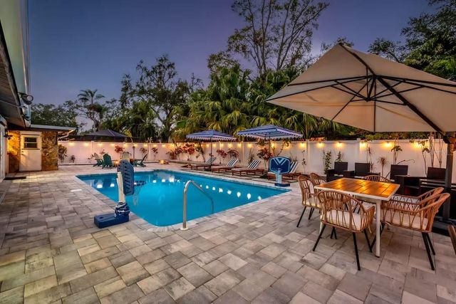 1242 WHISPER DRIVE, Largo, FL 33770