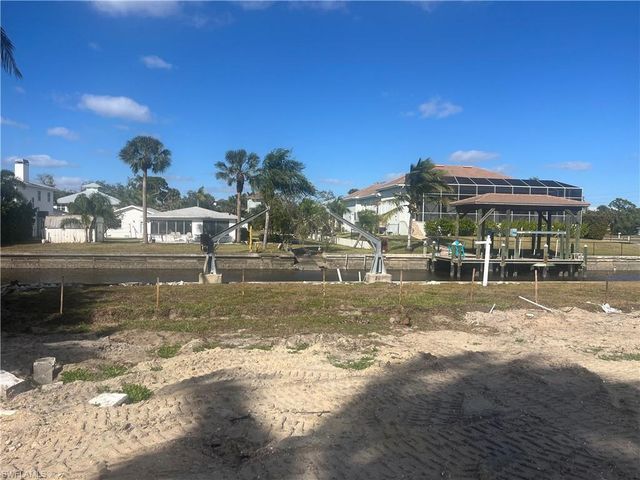 4822-4824 Esplanade ST, Bonita Springs, FL 34134