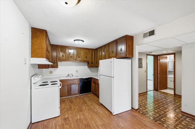 6081 Paris Avenue N B2, Stillwater, MN 55082