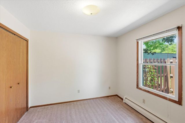 6081 Paris Avenue N B2, Stillwater, MN 55082
