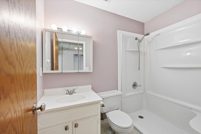6081 Paris Avenue N B2, Stillwater, MN 55082