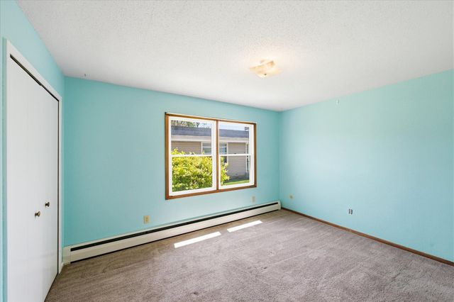 6081 Paris Avenue N B2, Stillwater, MN 55082