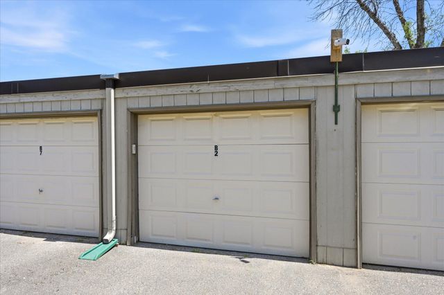 6081 Paris Avenue N B2, Stillwater, MN 55082