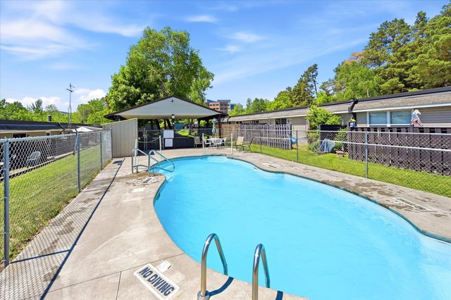 6081 Paris Avenue N B2, Stillwater, MN 55082