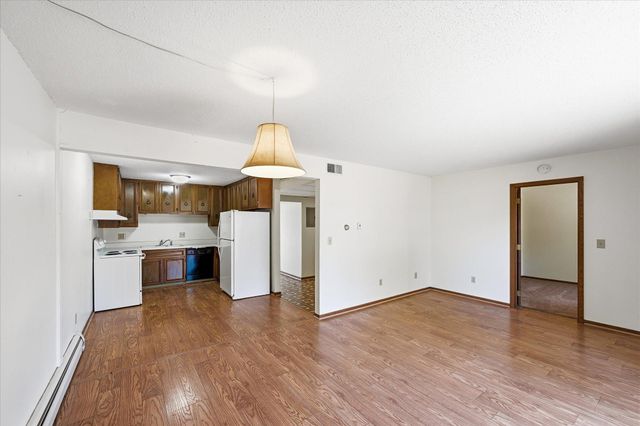 6081 Paris Avenue N B2, Stillwater, MN 55082