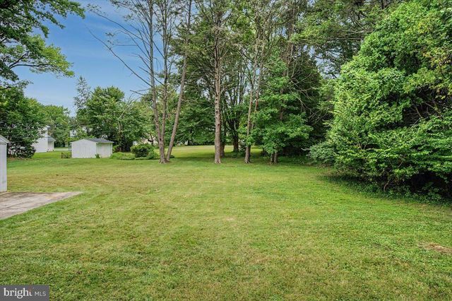 1405 NAAMANS RD, Wilmington, DE 19810