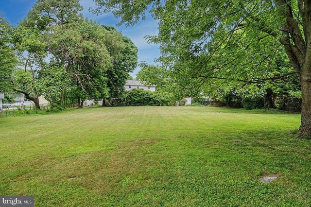 1405 NAAMANS RD, Wilmington, DE 19810