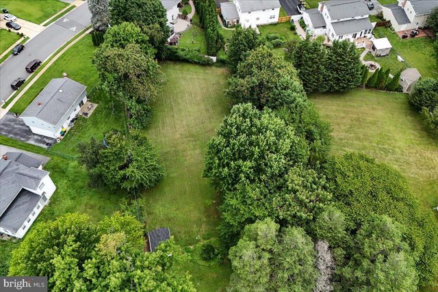 1405 NAAMANS RD, Wilmington, DE 19810