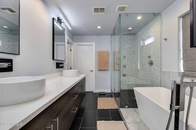 3914 N 87TH Street, Scottsdale, AZ 85251