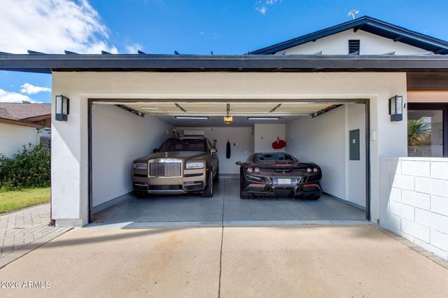 3914 N 87TH Street, Scottsdale, AZ 85251