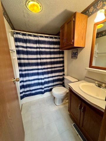 1231 Deerfield Drive, Maplewood, MN 55119